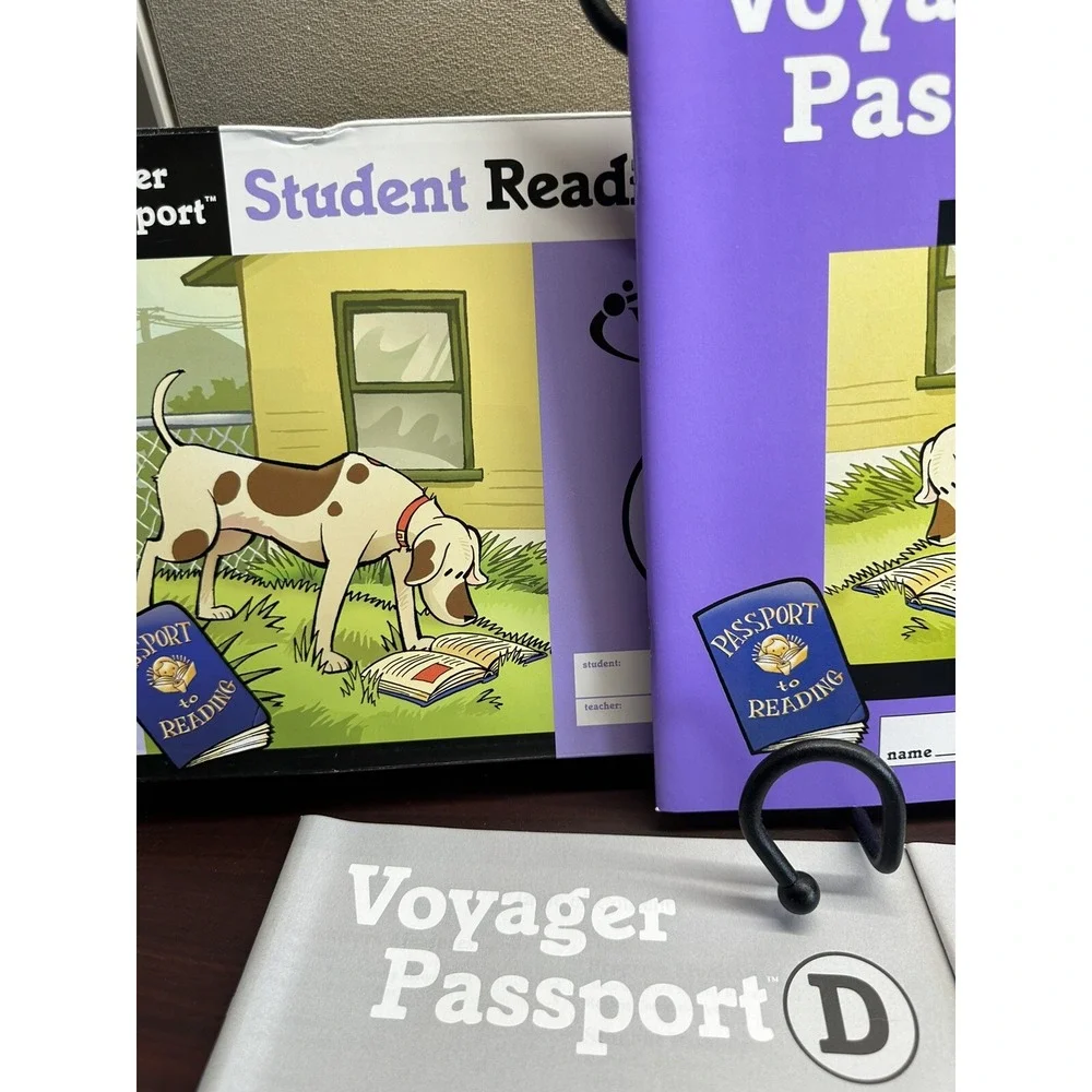 Voyager Passport D. Student Reading Pack